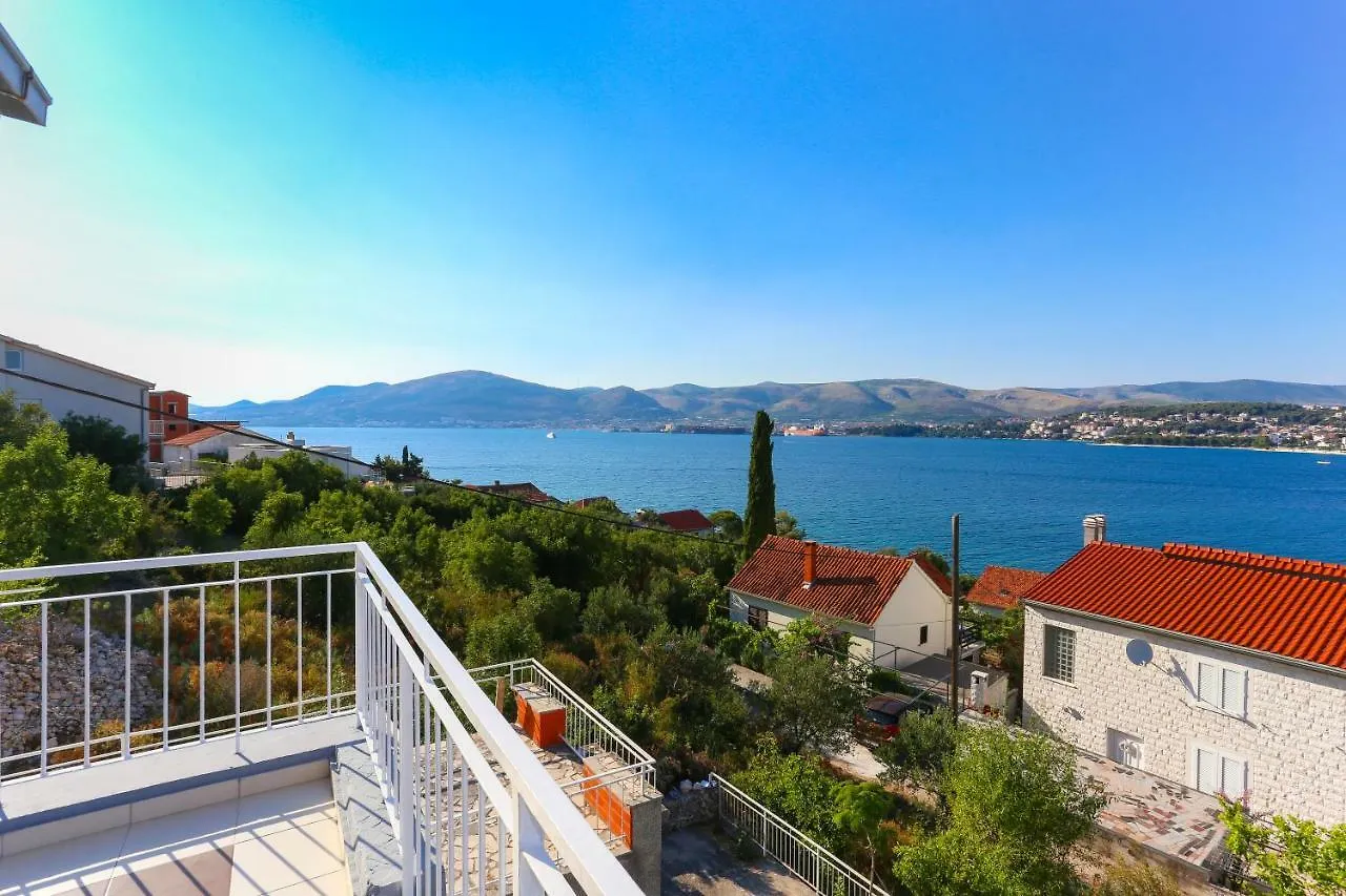 Villa Uno Trogir Apartament